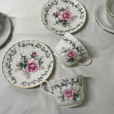 Lot 361 Cups & Saucers lot