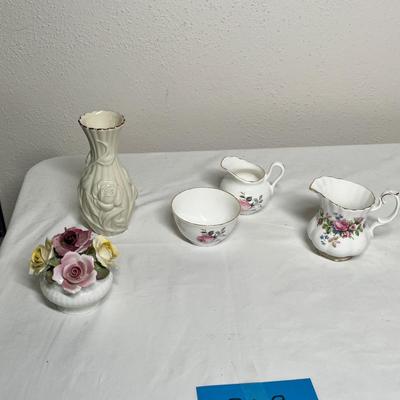 Lot 368 Bone china lot
