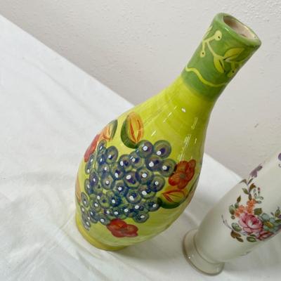 Lot 371 Asst Vases