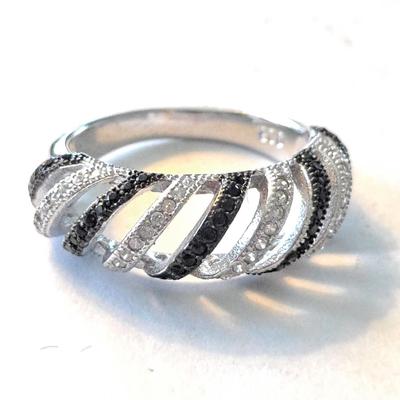 Black diamond ring