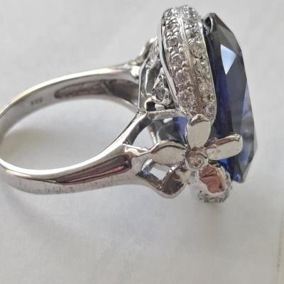 GIA CERTIFIED LAB GROWN SAPPHIRE