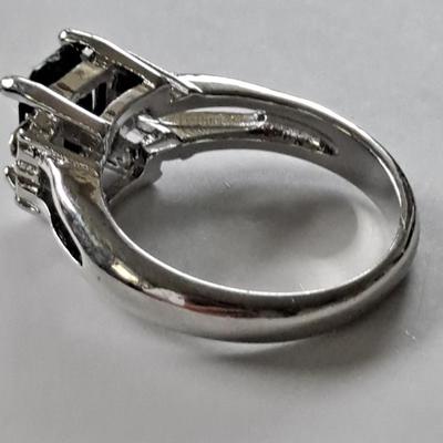 Fashion Ring