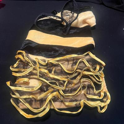 Pet Costumes, Collars & Leashes (D-MG)