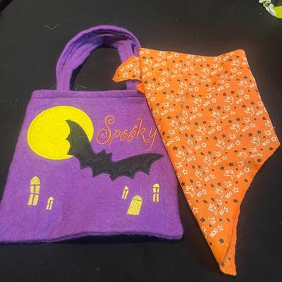 Pet Costumes, Collars & Leashes (D-MG)