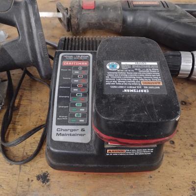 Craftsman 19.2 Volt Battery Operated Power Tool Set Circular Saw, Sawzall, Drill, Battery and Charger