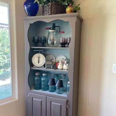 Sale Photo Thumbnail #10: Grey Cute Hutch 
