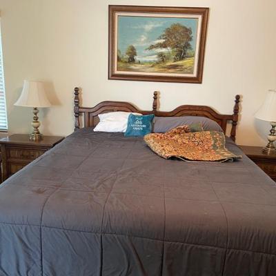 Sale Photo Thumbnail #22: King bedroom set 