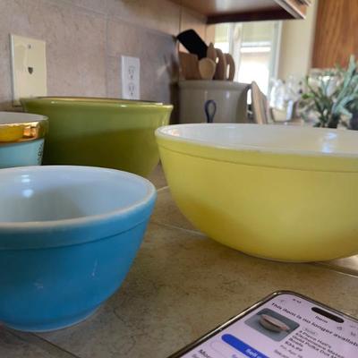 Sale Photo Thumbnail #26: Pyrex 