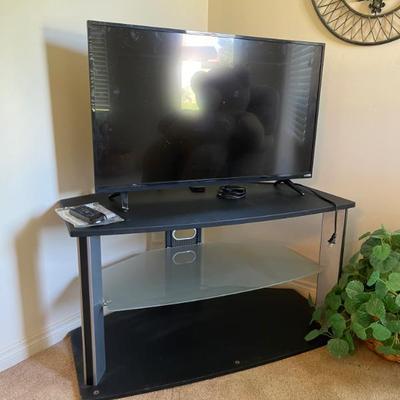 Sale Photo Thumbnail #37: Tv 