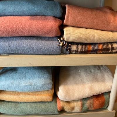 Sale Photo Thumbnail #55: Towels 