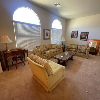 Sale Photo Thumbnail #114: Retro couch 