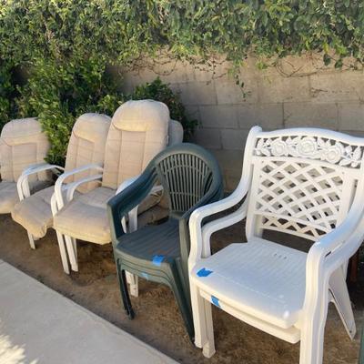 Sale Photo Thumbnail #157: Plastic chairs 