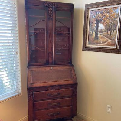 Sale Photo Thumbnail #185: Curio cabinets 