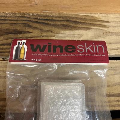 NIB Kitchen & Cleaning Supplies (SRC-MG)