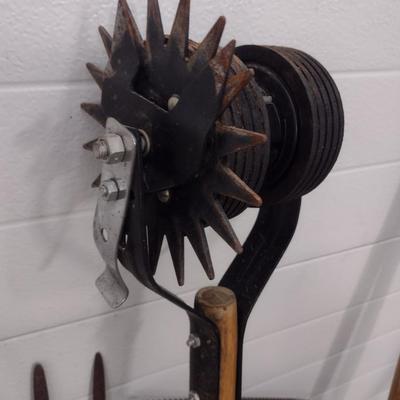 Nice Assortment of Garden Hand Tools Shovels, Racks, Etc