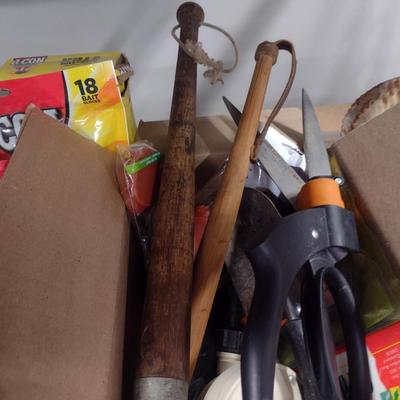 Collection of Garden Items and Accessories