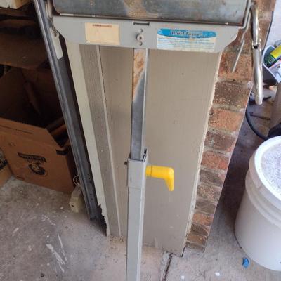 Adjustable Height Roller Stand