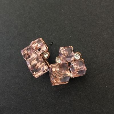 Beautiful blush pink crystal ice cube blocked stud earrings