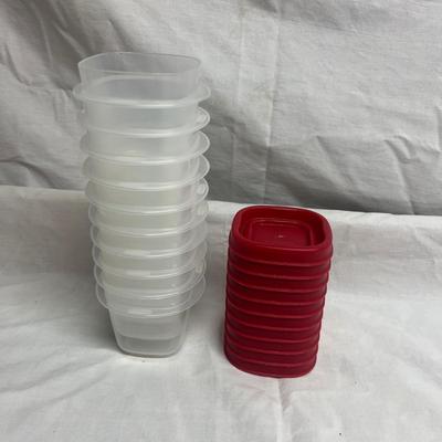 Rubbermaid Food Storage Containers (SRC-MG)