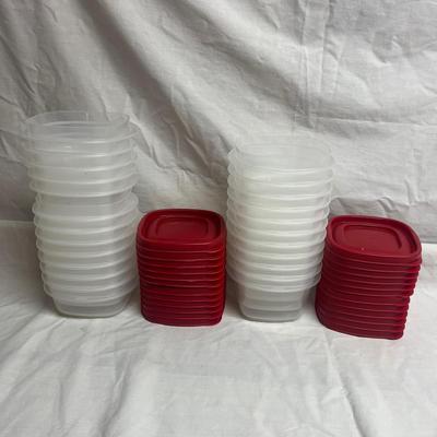 Rubbermaid Food Storage Containers (SRC-MG)