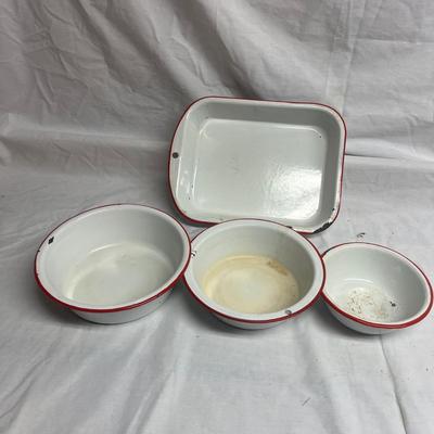 Array of Enamelware (SRC-MG)