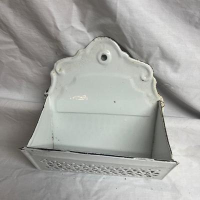 Array of Enamelware (SRC-MG)