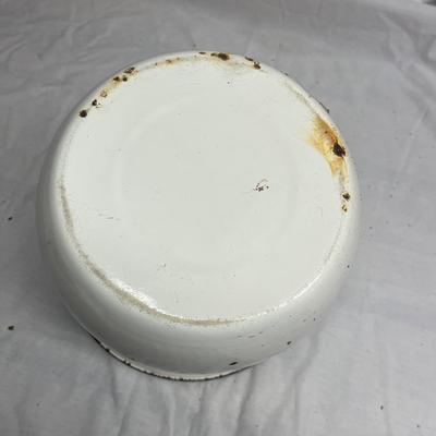 Array of Enamelware (SRC-MG)