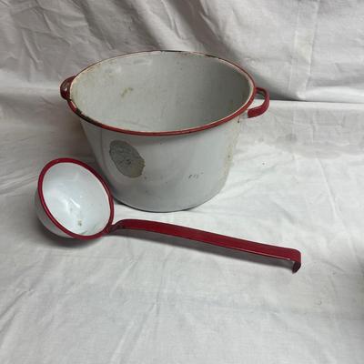 Array of Enamelware (SRC-MG)