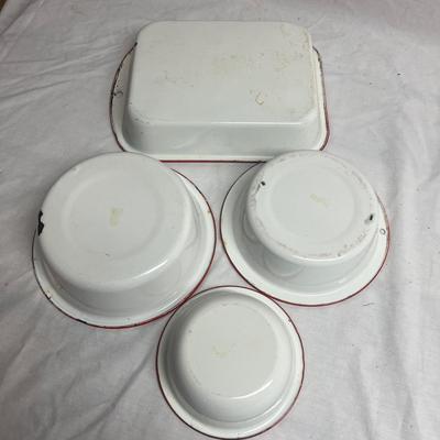 Array of Enamelware (SRC-MG)