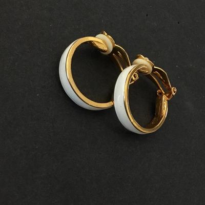 Beautiful, vintage, gold, toned, enamel hoop clip on earrings