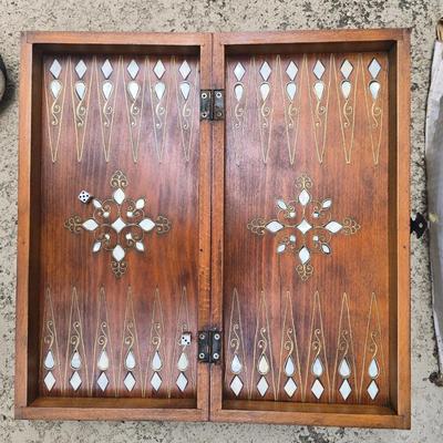 Backgammon box