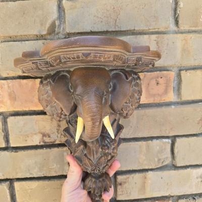 Wall sconce