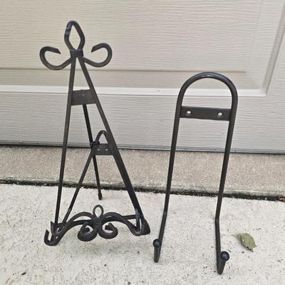 Picture stands