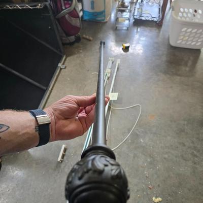 Curtain rod