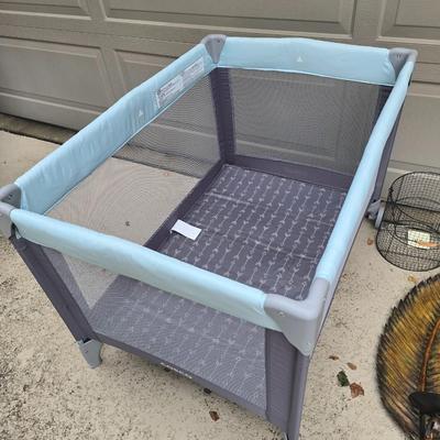Cosco play pen
