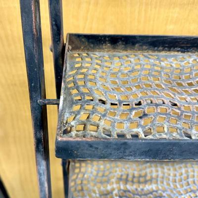 Metal Folding Plant Stand with 4 Shelves