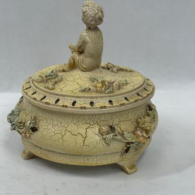 Sale Photo Thumbnail #408: Beautiful crackle-finish antique yellow lidded trinket box. Approx. 6" tall and 7" across.