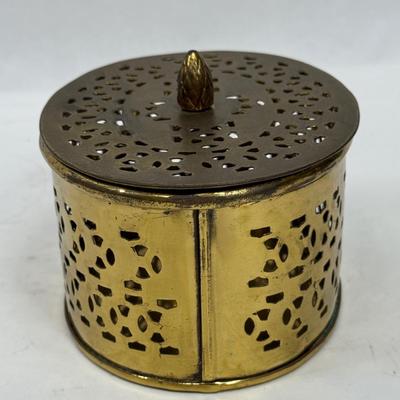Sale Photo Thumbnail #415: In good condition. Approx. 3" high.