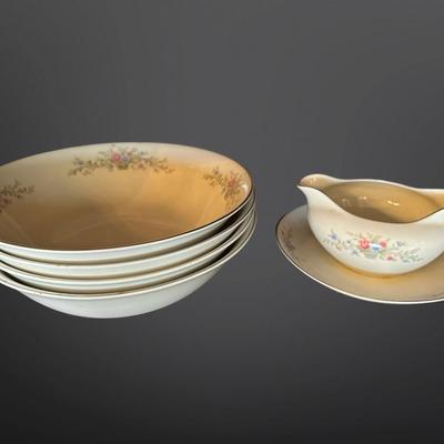 Florenteen “Fantasia” Fine China Japan – 12 Place Settings + Serving Pieces