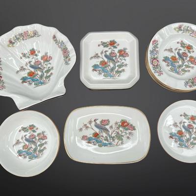 Vintage WEDGWOOD Bone China - Kutani Crane