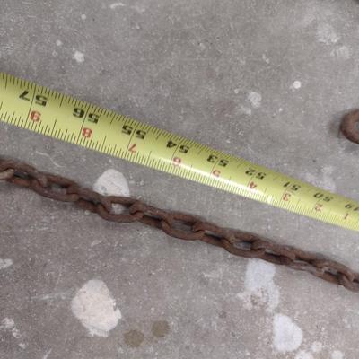 Tow Chain 8' and Chains