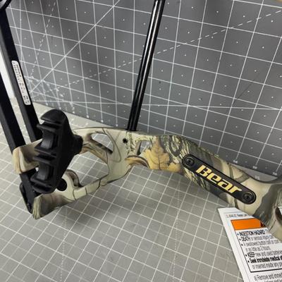 Bear Archery Limitless 50LBS Right Hand Compound Youth Bow