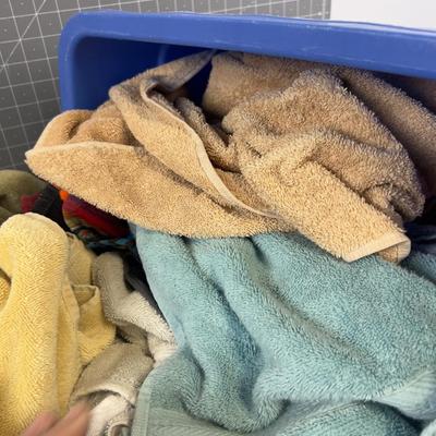 HUGE LOT of Used Towels