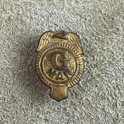 vintage toy G MAN BUTTONHOLE LAPEL PIN 
