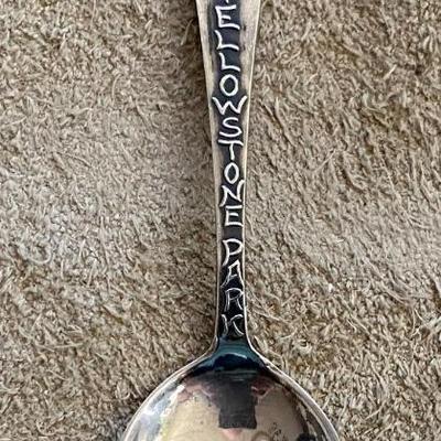 antique YELLOWSTONE PARK STERLING SILVER SOUVENIR SPOONantique YELLOWSTONE PARK STERLING SILVER SOUVENIR SPOON