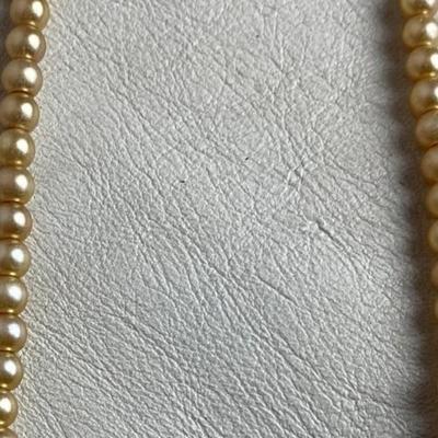 vintage FAUX GOLD PEARL STRAND NECKLACE 