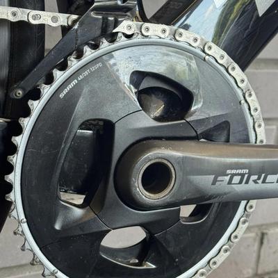 Trek Madone SLR 7 – SRAM Force eTap AXS (56 cm)