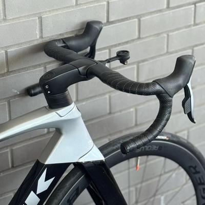 Trek Madone SLR 7 – SRAM Force eTap AXS (56 cm)