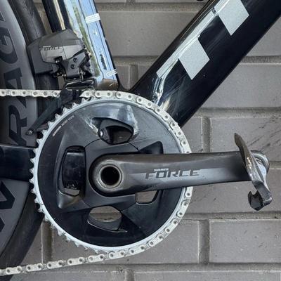 Trek Madone SLR 7 – SRAM Force eTap AXS (56 cm)