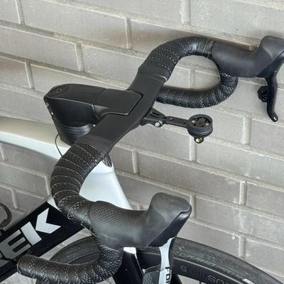 Trek Madone SLR 7 – SRAM Force eTap AXS (56 cm)